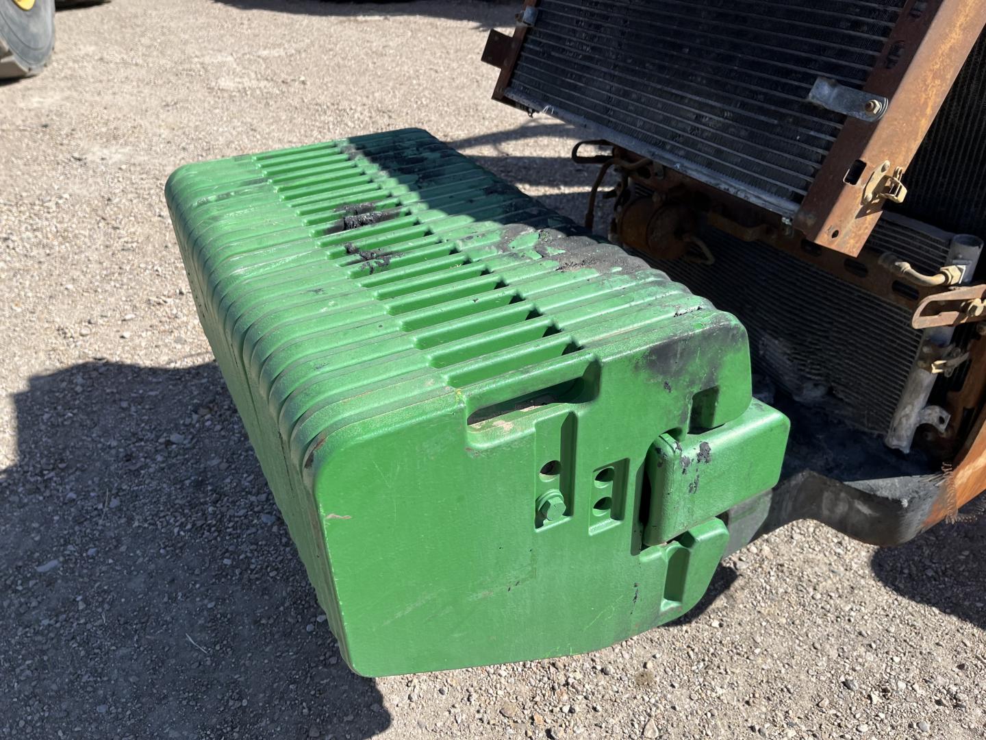 ./imagenes/INVOICE/2019/17542/TRACTOR JOHN DEERE 8320R (4).JPG